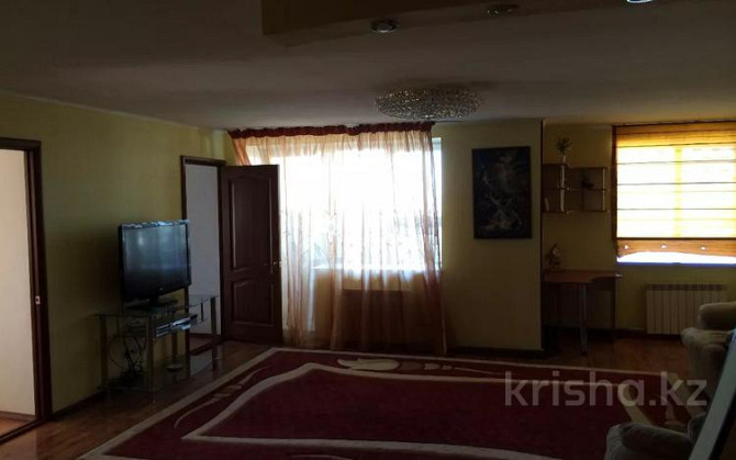 2-комнатная квартира, 80 м², 5/5 этаж посуточно, Глинина 44 Kokshetau - photo 1