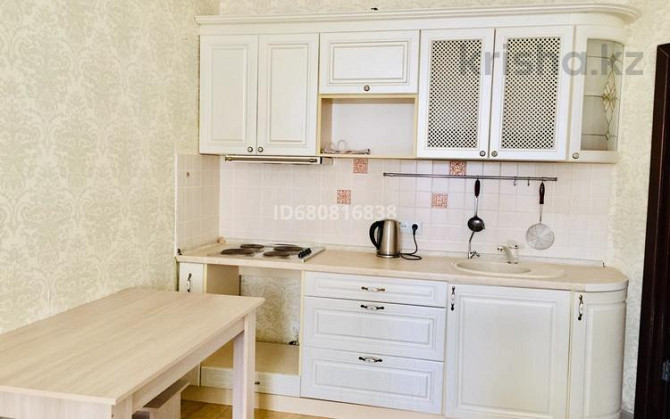2-комнатная квартира, 50 м², 3/17 этаж посуточно, Сатпаева 25 — Б.Момышулы Астана - изображение 1