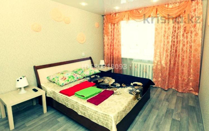 3-комнатная квартира, 61 м², 2/5 этаж посуточно, 2-я Линейная Уральск - изображение 2
