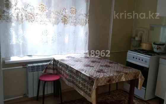 1-комнатная квартира, 38 м², 2/5 этаж посуточно, Райымбека 167б — Наурыз бай батыра Алматы