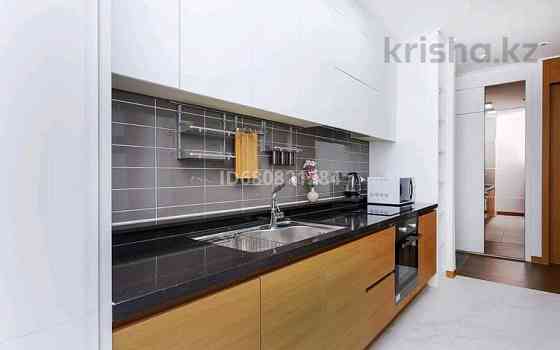 3-комнатная квартира, 110 м², 8/18 этаж посуточно, Кабанбай бытыр 43 Астана