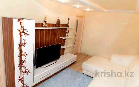 3-комнатная квартира, 110 м², 2/5 этаж посуточно, Сейфуллина 1 — Кривогуза Караганда