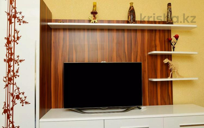 3-комнатная квартира, 110 м², 2/5 этаж посуточно, Сейфуллина 1 — Кривогуза Караганда - изображение 4