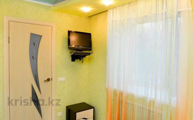 3-комнатная квартира, 110 м², 2/5 этаж посуточно, Сейфуллина 1 — Кривогуза Караганда - изображение 7
