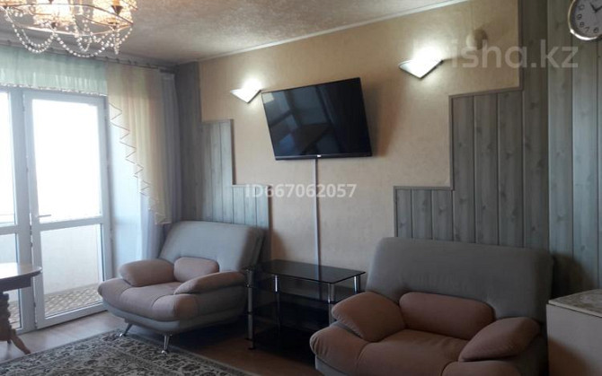 3-комнатная квартира, 67.8 м², 9/9 этаж помесячно, Протозанова 109 Усть-Каменогорск - изображение 2