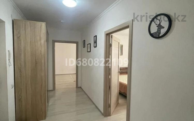 2-комнатная квартира, 70 м², 6/13 этаж посуточно, Бектурова 4в Астана - изображение 5