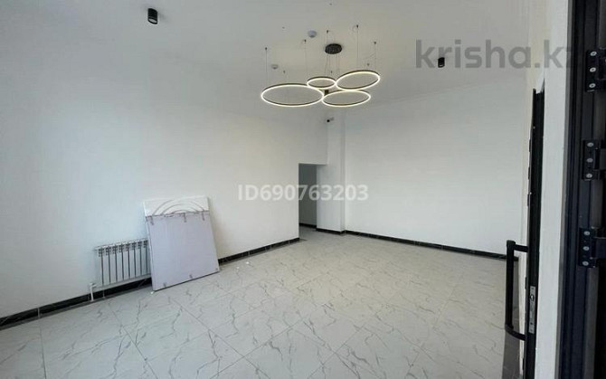 2-комнатная квартира, 67 м², 7/8 этаж помесячно, Проспект Республики 1/7 Караганда - изображение 1