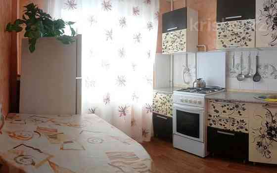 1-комнатная квартира, 45 м², 2/5 этаж посуточно, Азаттык 99а — Атамбаева Atyrau
