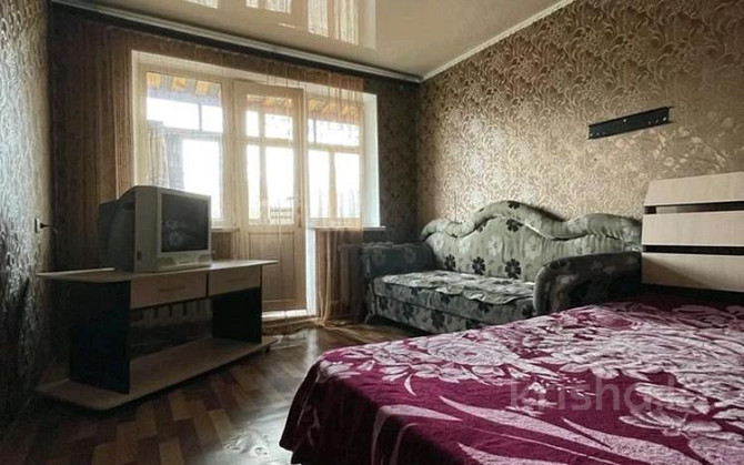 1-комнатная квартира, 32 м², 5/5 этаж посуточно, 6мкр 33 Темиртау - изображение 2