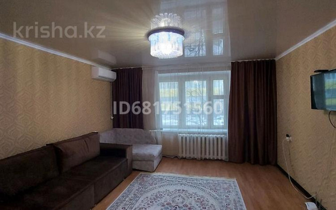 2-комнатная квартира, 55 м², 1/5 этаж помесячно, мкр Астана 5 - Салтанат сарайы Oral - photo 1
