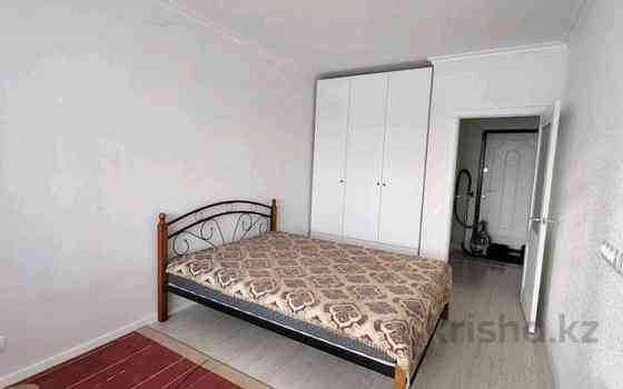 1-комнатная квартира, 40 м², 8/15 этаж помесячно, Сауран 15/4 Astana