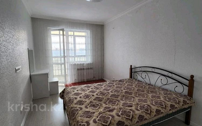 1-комнатная квартира, 40 м², 8/15 этаж помесячно, Сауран 15/4 Astana - photo 2