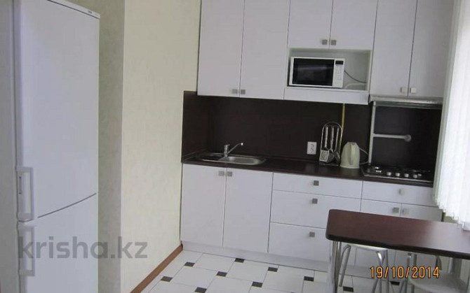 2-комнатная квартира, 42 м², 2/5 этаж посуточно, Франко — Парковая Рудный - изображение 1