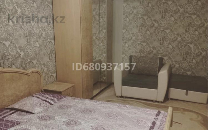 1-комнатная квартира, 36 м², 3/12 этаж посуточно, Казахстан 72 — Базара Усть-Каменогорск - изображение 1