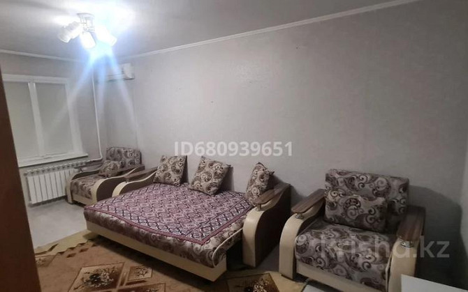 1-комнатная квартира, 500 м², 4/5 этаж посуточно, Самал мкр — Желтоқсан Ракишева Taldykorgan - photo 2