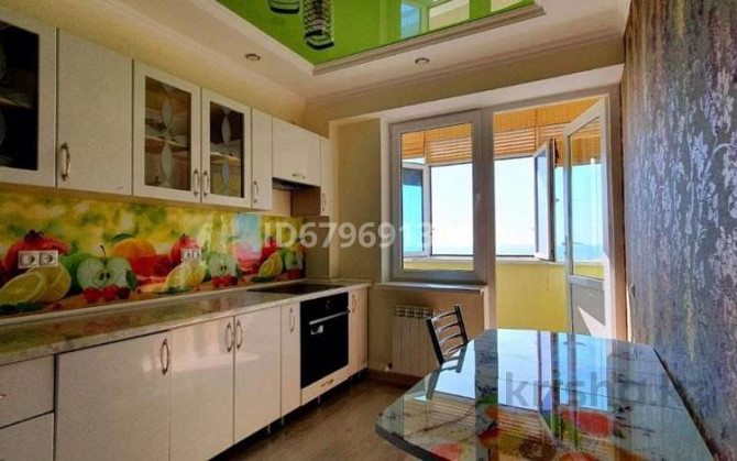 2-комнатная квартира, 73 м², 13/25 этаж помесячно, 17-й мкр 3 Aqtau - photo 1