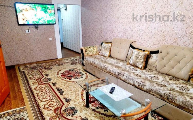 2-комнатная квартира, 53 м², 4/4 этаж посуточно, Прсп.Абая 196 Тараз - изображение 2
