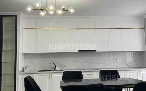 3-комнатная квартира, 85 м², 6/12 этаж помесячно, мкр Кайтпас 1, Байдибек би 116 - Возле Парк Шымкент