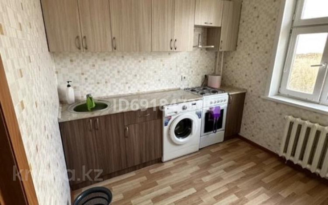 1-комнатная квартира, 34 м², 5/5 этаж помесячно, Жукова 34 Петропавловск - изображение 2