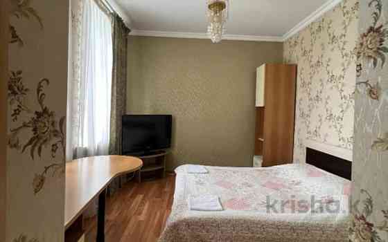 3-комнатная квартира, 120 м², 3/4 этаж посуточно, Бухар жырау 30 — Лободы Караганда
