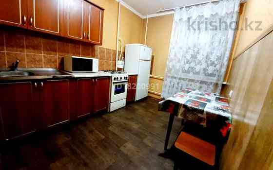 2-комнатная квартира, 52 м², 3/10 этаж посуточно, Байсалыкова 65 — Челюскинцев Семей