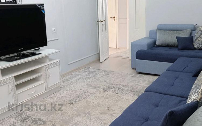6-комнатная квартира, 110 м², 2/5 этаж помесячно, Рыскулбекова 50А Шымкент - изображение 1