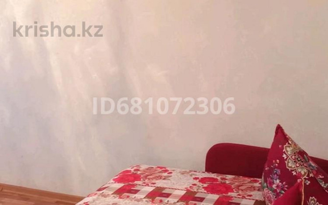 1-комнатная квартира, 32 м², 4/6 этаж посуточно, мкр 8, Братьев Жубановых 298 — 101 стрелковая брига Актобе - изображение 1