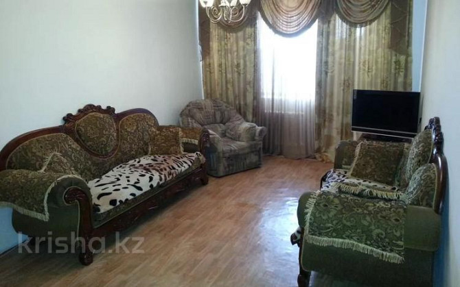 2-комнатная квартира, 55 м², 9/9 этаж посуточно, Шакарима 15 — Валиханова Семей - изображение 1
