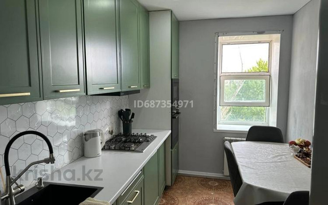 3-комнатная квартира, 62 м², 5/5 этаж помесячно, Абулхайыр хана 68 - Район космос Актобе - изображение 2