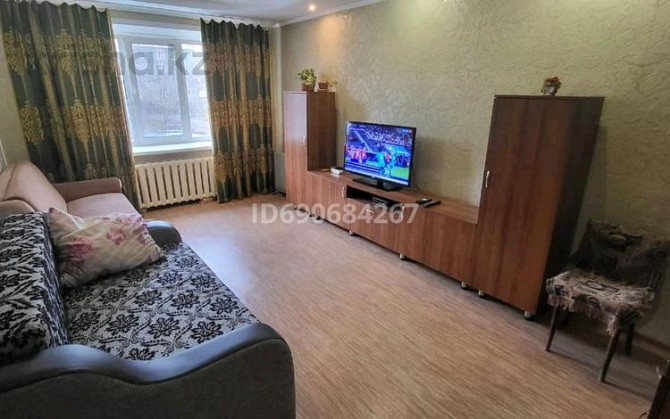 1-комнатная квартира, 30 м², 2/9 этаж помесячно, Новаторов 3 - Кабанбай Батыр и Новаторов Усть-Каменогорск - изображение 1