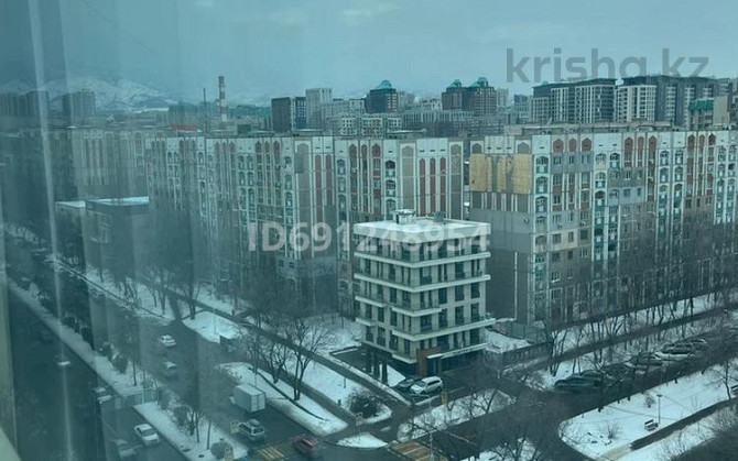 3-комнатная квартира, 86 м², 10/10 этаж помесячно, Жарокова 230 Алматы - изображение 7
