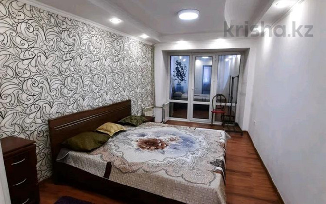 3-комнатная квартира, 80 м², 1/10 этаж посуточно, Ибраева 156 — Шакарима Semey - photo 7