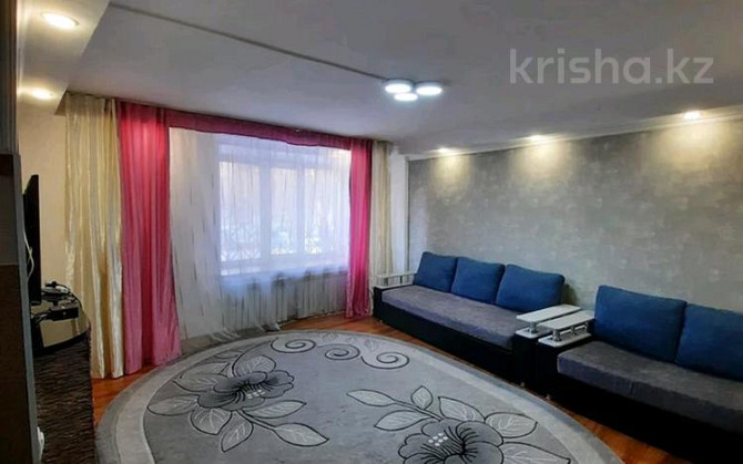 3-комнатная квартира, 80 м², 1/10 этаж посуточно, Ибраева 156 — Шакарима Semey - photo 2