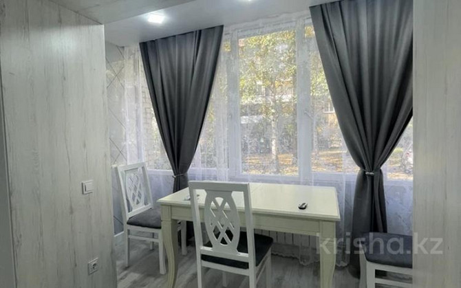 1-комнатная квартира, 36 м², 1/5 этаж помесячно, Наб им Славского 46 - Стрелка Усть-Каменогорск - изображение 3
