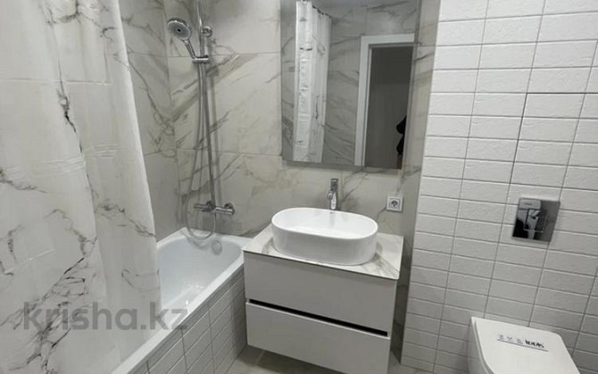 1-комнатная квартира, 36 м², 1/5 этаж помесячно, Наб им Славского 46 - Стрелка Усть-Каменогорск - изображение 8