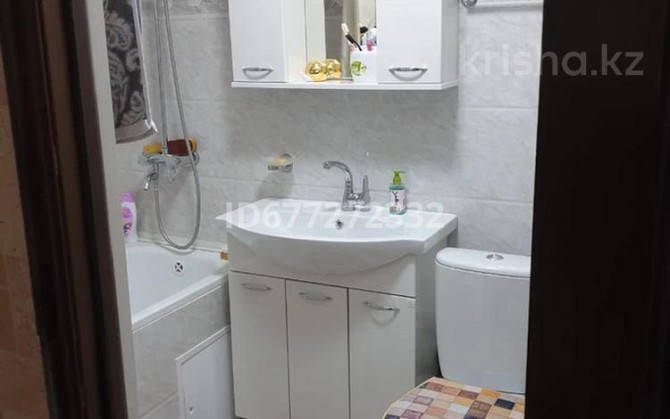 3-комнатная квартира, 58.8 м², 3/5 этаж помесячно, мкр Айнабулак-1 19 Алматы - изображение 5
