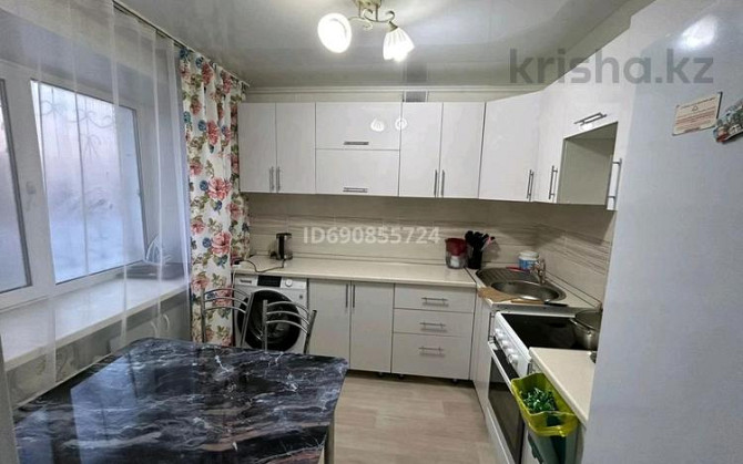 2-комнатная квартира, 44 м², 1/5 этаж помесячно, Добролюбова 34 - ТД Валентина Усть-Каменогорск - изображение 3