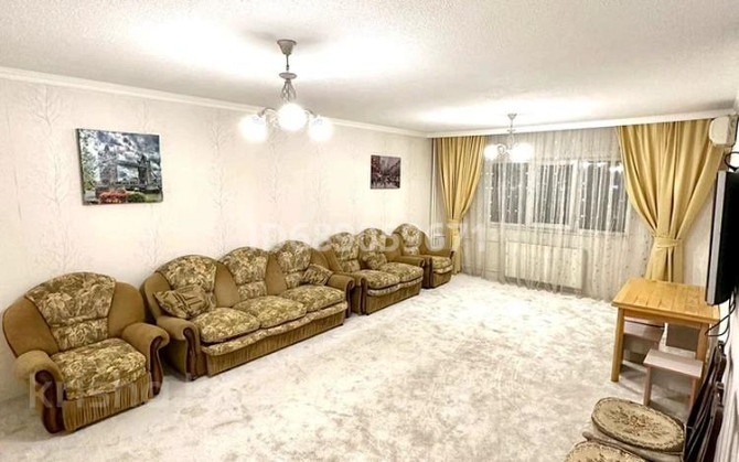 4-комнатная квартира, 120 м², 8/16 этаж помесячно, Мкр «Самал» 1–10 Astana - photo 4