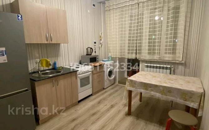 3-комнатная квартира, 90 м², 1/9 этаж посуточно, Береке мкр — Береке Костанай - изображение 3