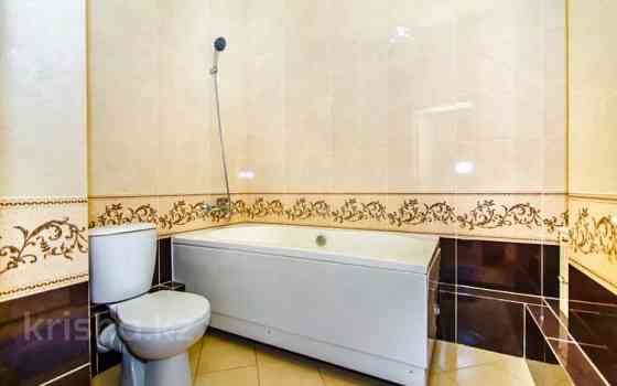 3-комнатная квартира, 145 м², 16/20 этаж посуточно, Конаева 12 Astana