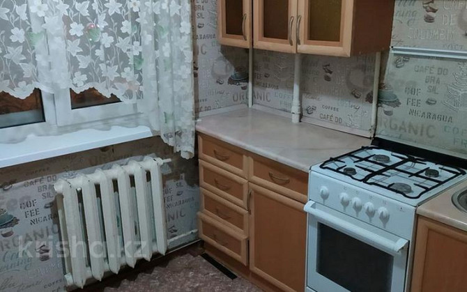 1-комнатная квартира, 33 м², 5/5 этаж помесячно, Мусрепова 16 Петропавловск - изображение 1