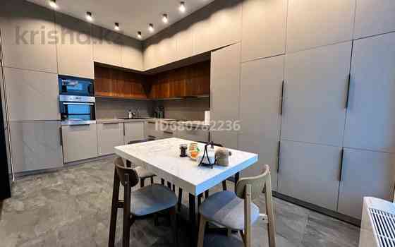 3-комнатная квартира, 120 м², 26/33 этаж помесячно, Альфараби 9 5г - Панфилова Алматы