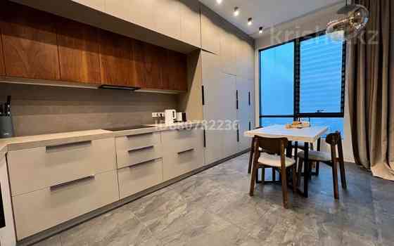 3-комнатная квартира, 120 м², 26/33 этаж помесячно, Альфараби 9 5г - Панфилова Алматы