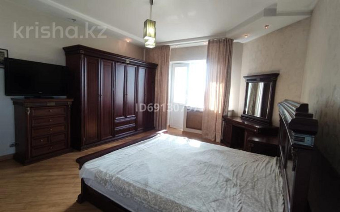 3-комнатная квартира, 150 м², 11/18 этаж помесячно, Курмангазы - Муканова Almaty - photo 7