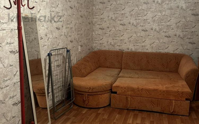 1-комнатная квартира, 33 м², 5/5 этаж помесячно, мкр 8, Братьев Жубанова 292 - 101 стр бригады Актобе - изображение 2