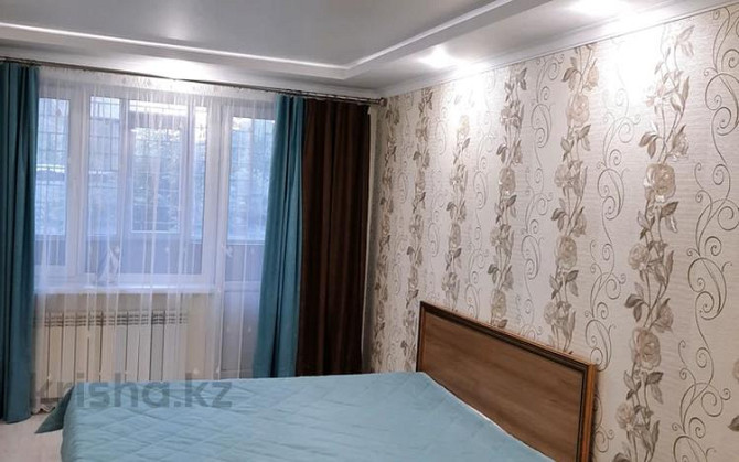 1-комнатная квартира, 32 м², 1/5 этаж посуточно, Шешембекова 13б Экибастуз - изображение 8