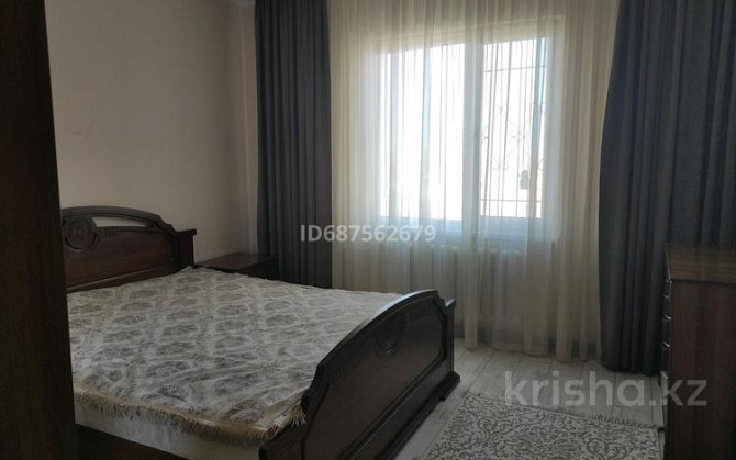 2-комнатная квартира, 73 м², 7/16 этаж помесячно, мкр. Алмагуль 21 - Столовая Barbaris Атырау - изображение 3