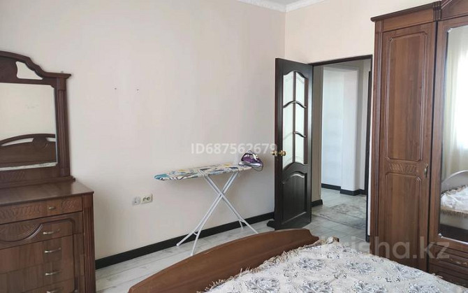 2-комнатная квартира, 73 м², 7/16 этаж помесячно, мкр. Алмагуль 21 - Столовая Barbaris Атырау - изображение 4