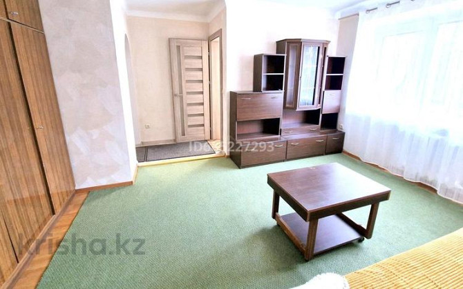 1-комнатная квартира, 32 м², 3 этаж помесячно, 20 микрорайон Петропавловск - изображение 1
