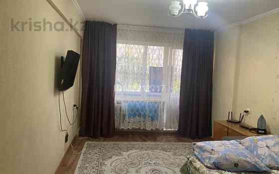 1-комнатная квартира, 37 м², 3/5 этаж посуточно, Казыбек би 26 — Кшт Усть-Каменогорск